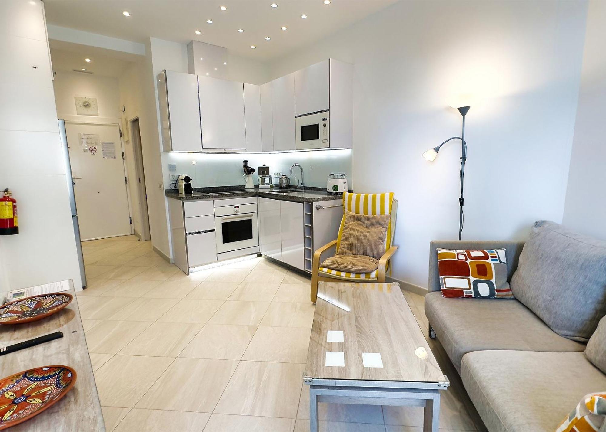 Skol 322 - Completely Renovated Front Appartement Marbellac