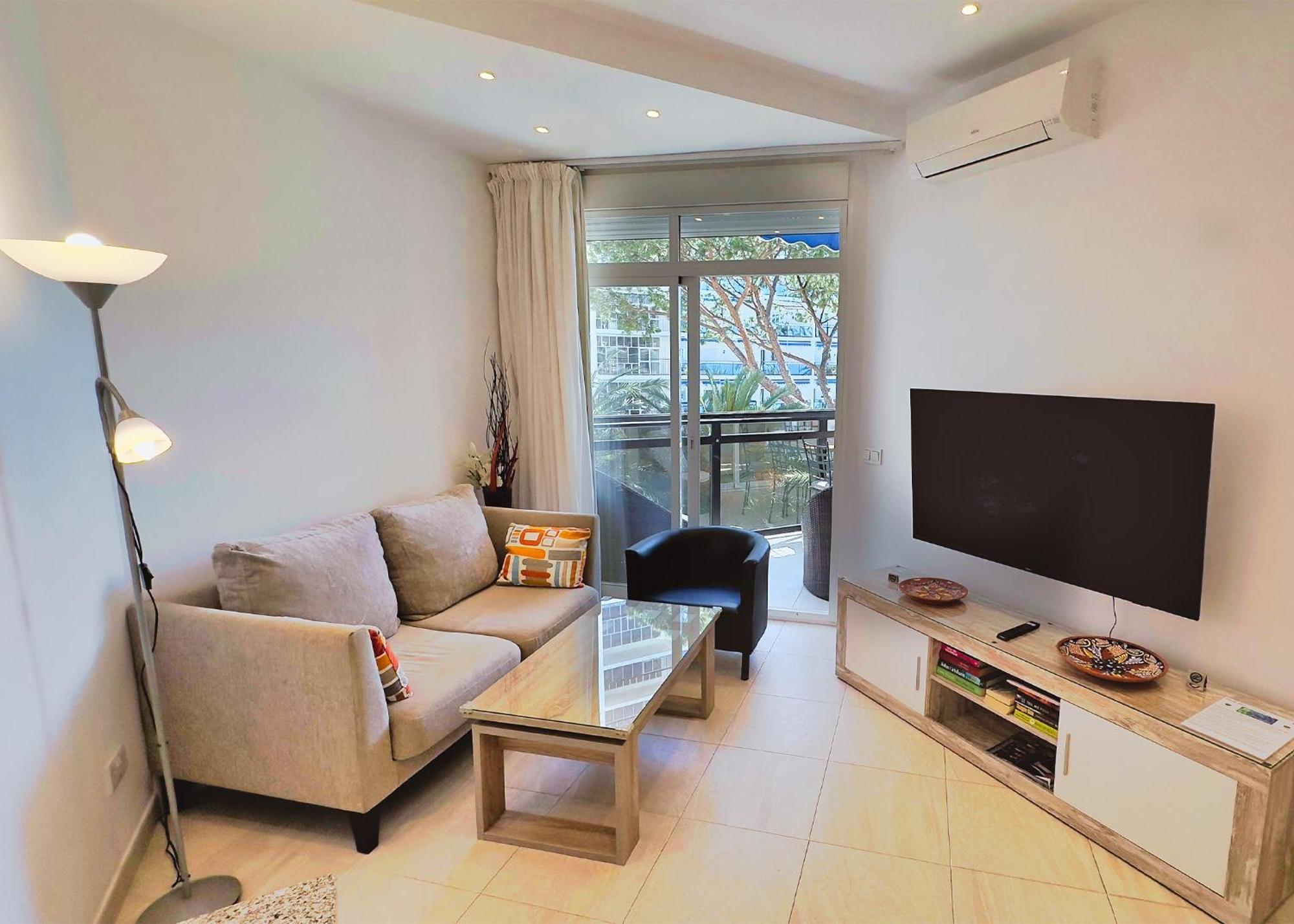 Skol 322 - Completely Renovated Front Appartement